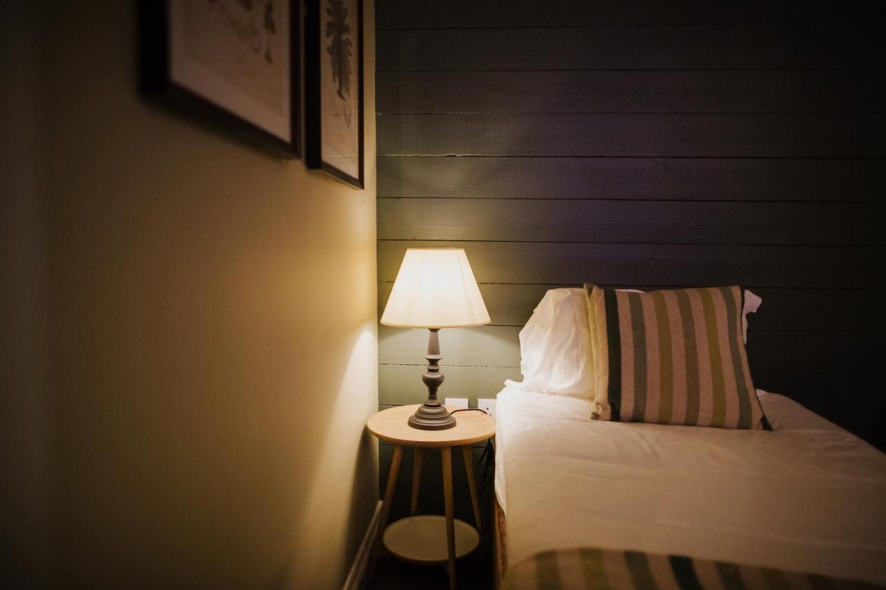 Hotel The Globe à Warwick  Extérieur photo
